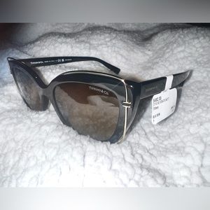 Tiffany&Co Sunglasses TF4148 Cat Eye shape is my favorite Black & gold NWT